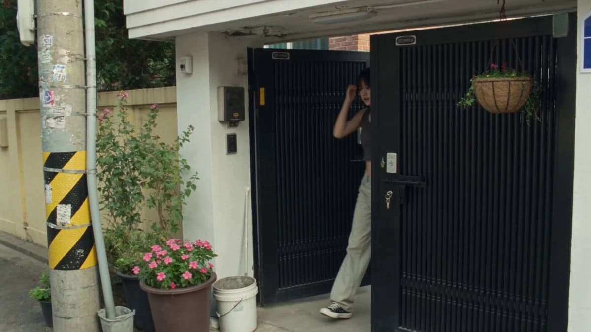 Korean Slice of Life Camcorder Seedance 2.0 video prompt preview